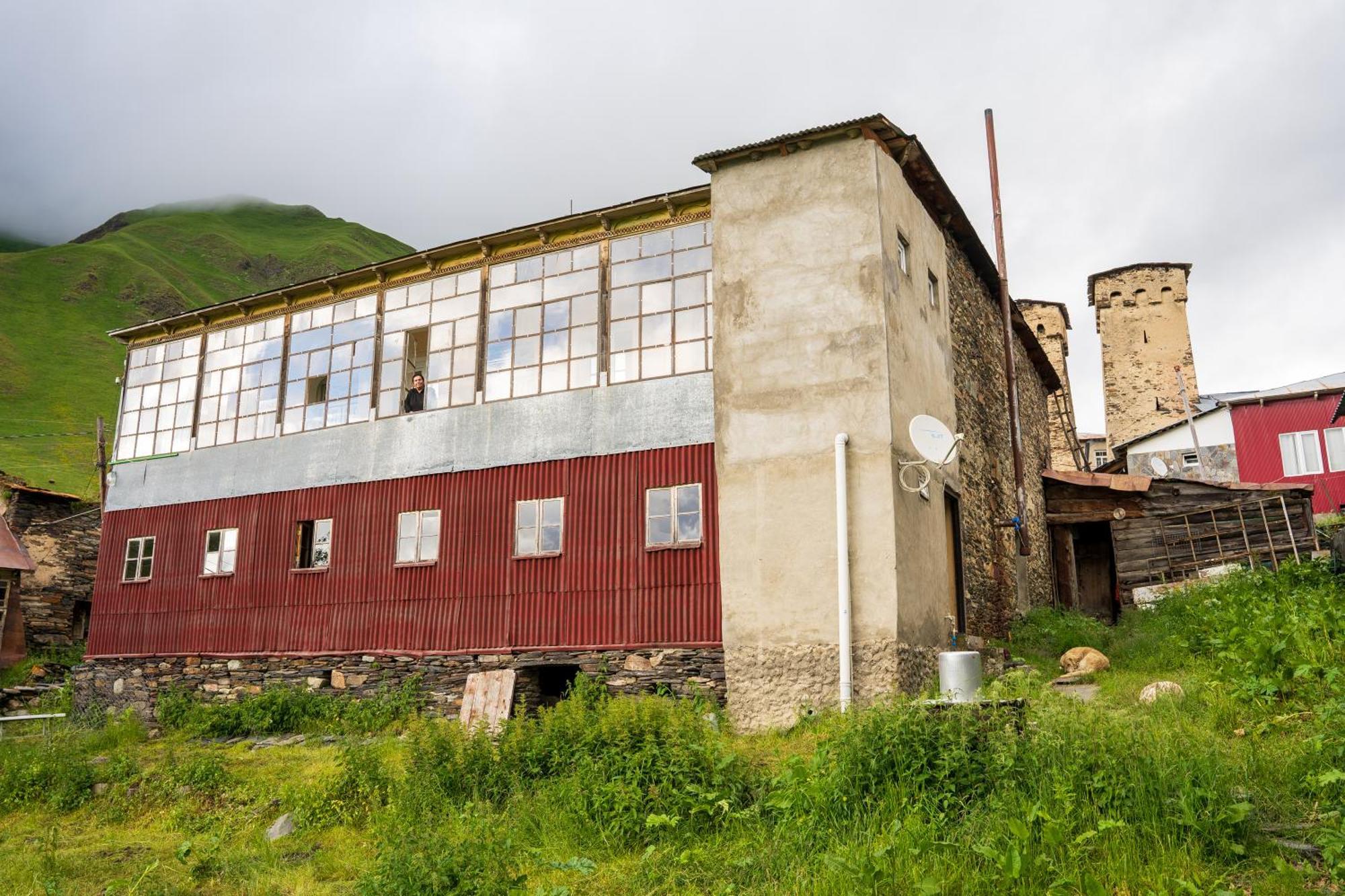 Guesthouse Svani Ushguli Bagian luar foto