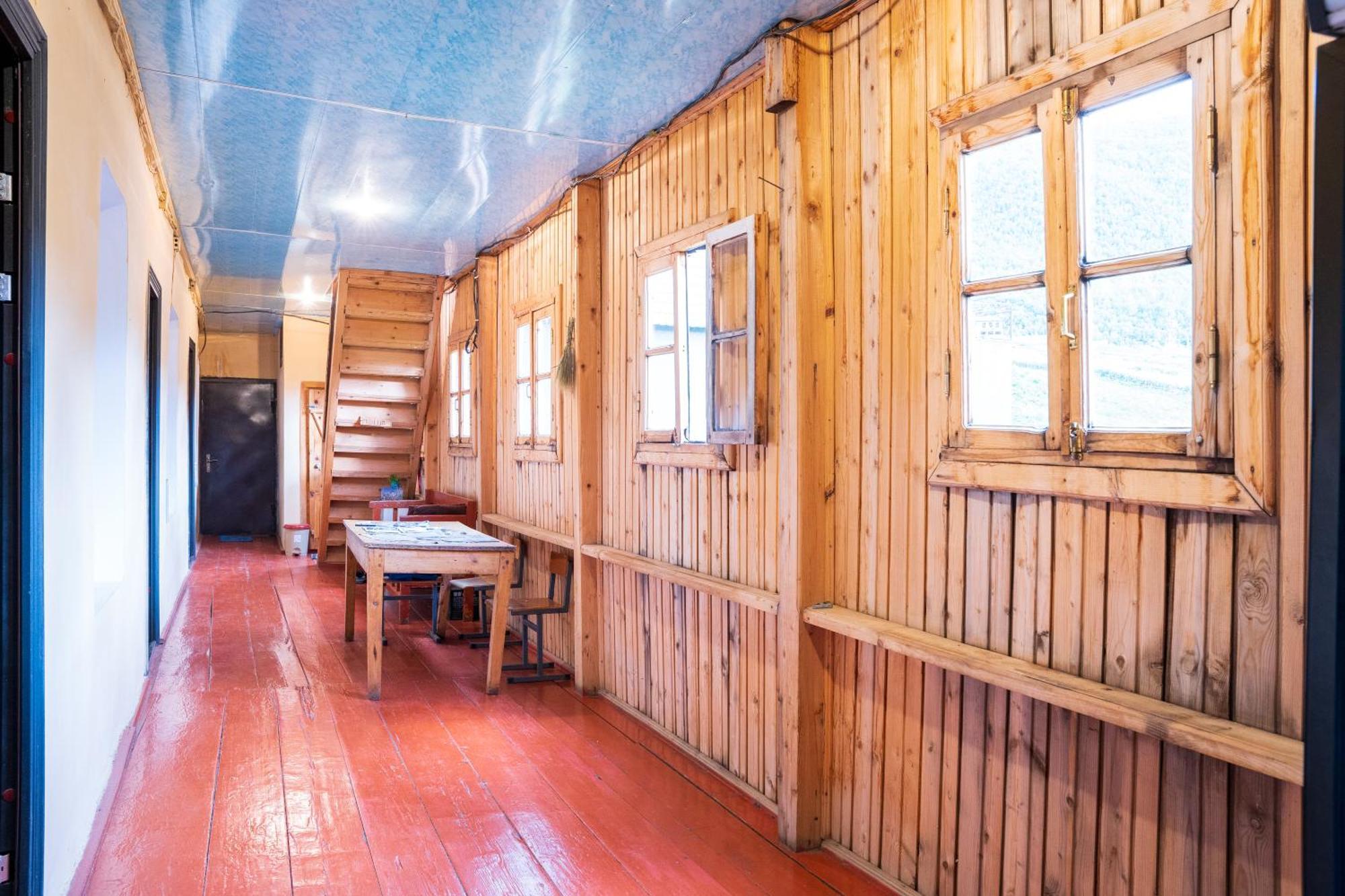 Guesthouse Svani Ushguli Bagian luar foto