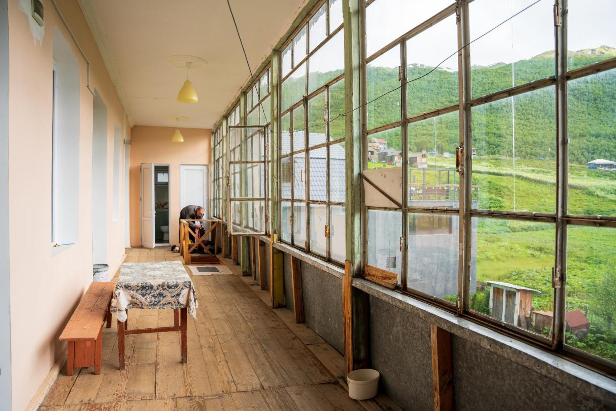 Guesthouse Svani Ushguli Bagian luar foto