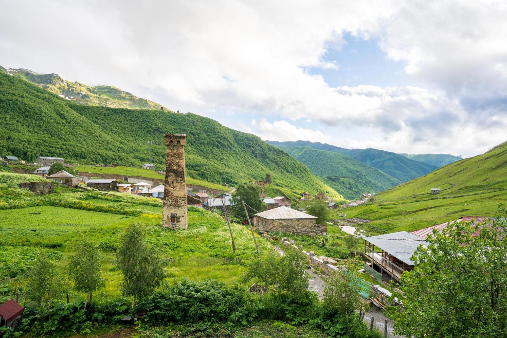 Guesthouse Svani Ushguli Bagian luar foto